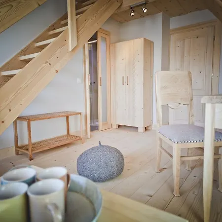 Mirwa Bed and Breakfast 3*