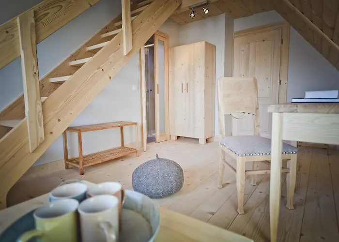 Mirwa Bed & Breakfast 3*